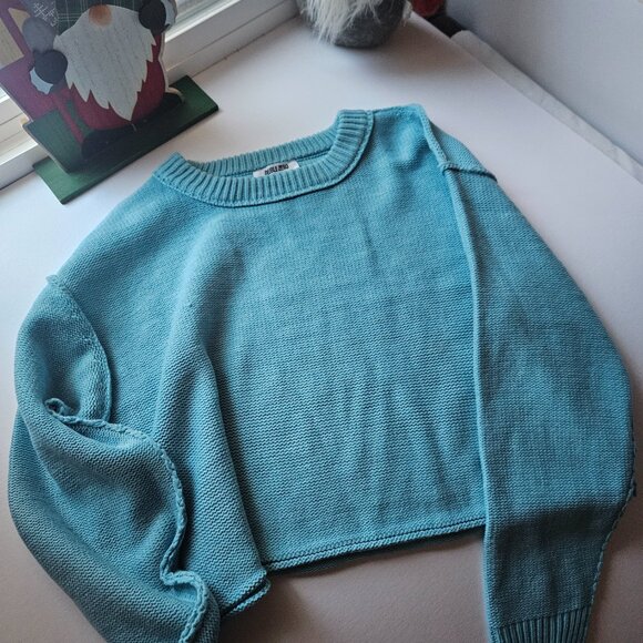 Limelush Double Zero Crop Sweater - Picture 2 of 3